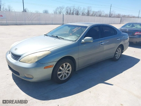 2004 Lexus ES 330 with VIN JTHBA30G245011156, listed as a IAAI auction lot 41775437 with NaN miles. Bid and sale history available at carsss.com. Image 2.