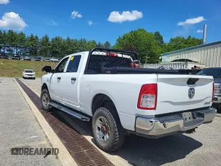 2019 Ram 2500 Tradesman with VIN 3C6UR5CL1KG598101, listed as a IAAI auction lot 42667301 with 90,262 mi miles and . Bid and sale history available at DreamBid. Image 57.