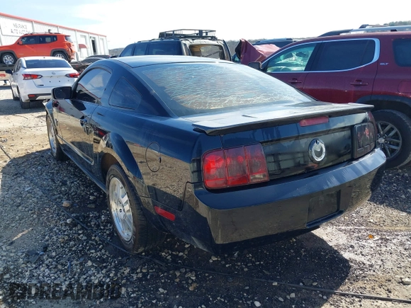 2007 Ford Mustang Deluxe with VIN 1ZVFT80N075253857, listed as a IAAI auction lot 41809040 with Not Provided miles. Bid and sale history available at carsss.com. Image 3.