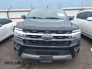 2023 Ford Expedition Max Limited с VIN 1FMJK1K82PEA59258, выставлен на аукционе IAAI как лот 42477135 с пробегом 11 миль миль и . История ставок и продаж доступна на DreamBid. Изображение 12.