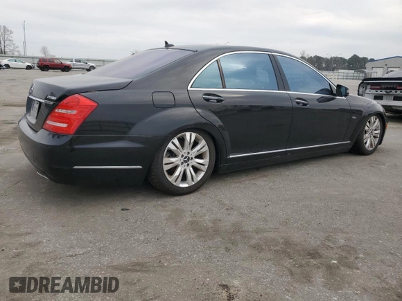 2010 Mercedes-Benz S 400 with VIN WDDNG9FB7AA305219, listed as a Copart auction lot 48508845 with 87,191 mi miles and Clean Title. Bid and sale history available at DreamBid. Image 3.