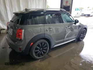 2017 MINI Countryman Cooper with VIN WMZYV5C31H3E02453, listed as a Copart auction lot 72209684 with 51,666 mi miles and Salvage Title. Bid and sale history available at carsss.com. Image 3.