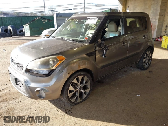 2013 Kia Soul ! with VIN KNDJT2A69D7558243, listed as a IAAI auction lot 41730873 with 192,503 mi miles. Bid and sale history available at carsss.com. Image 17.