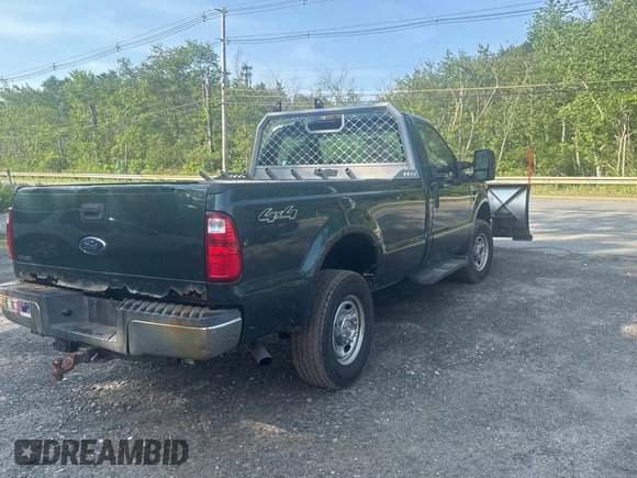 2010 Ford F-250 XL with VIN 1FTNF2B58AEB41220, listed as a Copart auction lot 62261645 with 137,000 mi miles and Clean title. Bid and sale history available at DreamBid. Image 4.