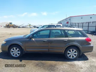 2008 Subaru Outback Limited с VIN 4S4BP62C787301362, выставлен на аукционе IAAI как лот 42473801 с пробегом 173 866 миль миль и . История ставок и продаж доступна на DreamBid. Изображение 14.