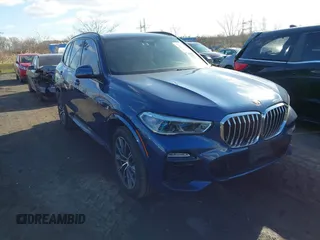 2019 BMW X5 xDrive50i with VIN 5UXJU2C59KLB15212, listed as a IAAI auction lot 41581948 with 52,559 mi miles. Bid and sale history available at carsss.com. Image 1.