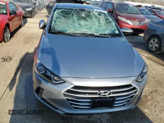 2017 Hyundai Elantra SE z VIN 5NPD74LF3HH063399, wystawiony jako Copart lot #43120744 z przebiegiem Nie podano mil oraz Nie do naprawy • Non repairable. Historia ofert i sprzedaży dostępna na DreamBid. Obrazek 5.