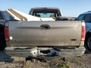 2004 Ford Super Duty F-250 XL with VIN 1FTNW21L44EC17911, listed as a Copart auction lot 75425164 with 0 mi miles and Salvage Title. Bid and sale history available at carsss.com. Image 6.