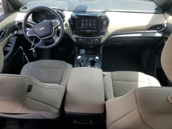 2023 Chevrolet Traverse LS z VIN 1GNERFKW9PJ140561, wystawiony jako Copart lot #56898305 z przebiegiem 57 497 mil mil oraz Szkoda całkowita • Salvage title. Historia ofert i sprzedaży dostępna na DreamBid. Obrazek 8.