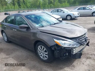 2017 Nissan Altima SV z VIN 1N4AL3AP4HC149990, wystawiony jako IAAI lot #42271252 z przebiegiem 47 479 mil mil oraz . Historia ofert i sprzedaży dostępna na DreamBid. Obrazek 1.