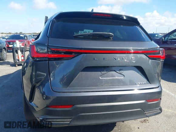 2023 Lexus NX 250 z VIN 2T2ADCAZXPC003877, wystawiony jako IAAI lot #41593097 z przebiegiem 14 597 mil mil oraz . Historia ofert i sprzedaży dostępna na DreamBid. Obrazek 16.