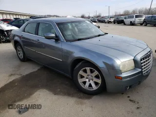 2006 Chrysler 300 Touring with VIN 2C3KA53G76H498802, listed as a Copart auction lot 89347395 with 185,070 mi miles and Salvage Title. Bid and sale history available at carsss.com. Image 4.