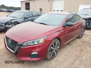 2019 Nissan Altima 2.5 SR with VIN 1N4BL4CV3KC190978, listed as a IAAI auction lot 41908132 with 95,414 mi miles. Bid and sale history available at carsss.com. Image 2.