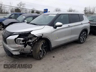 2022 Mitsubishi Outlander ES with VIN JA4J4TA81NZ033326, listed as a Copart auction lot 42444235 with 32,830 mi miles and Salvage Title. Bid and sale history available at carsss.com. Image 1.