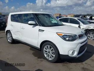2018 Kia Soul + with VIN KNDJP3A56J7536309, listed as a IAAI auction lot 42009706 with 104,109 mi miles. Bid and sale history available at carsss.com. Image 1.