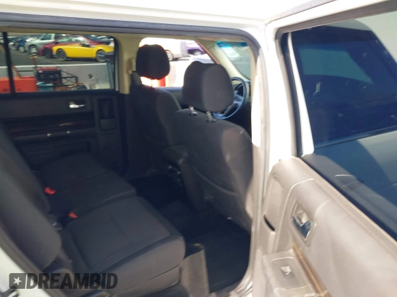 2016 Ford Flex SEL with VIN 2FMHK6C85GBA12635, listed as a IAAI auction lot 40715147 with 104,573 mi miles. Bid and sale history available at carsss.com. Image 8.