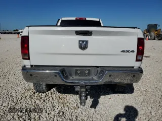 2017 Ram 2500 Tradesman z VIN 3C6UR5HLXHG740401, wystawiony jako Copart lot #53829405 z przebiegiem 171 730 mil mil oraz Szkoda całkowita • Salvage title. Historia ofert i sprzedaży dostępna na DreamBid. Obrazek 6.