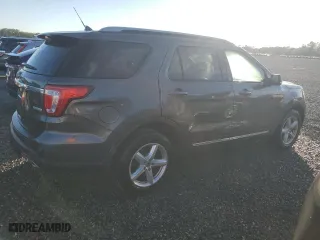 2019 Ford Explorer XLT with VIN 1FM5K7DH4KGA58255, listed as a Copart auction lot 79124914 with 42,479 mi miles and Salvage Title. Bid and sale history available at carsss.com. Image 3.