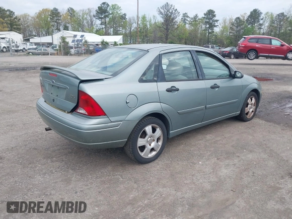 2004 Ford Focus ZTS with VIN 1FAFP38Z74W117402, listed as a IAAI auction lot 42035928 with 113,393 mi miles and . Bid and sale history available at carsss.com. Image 4.