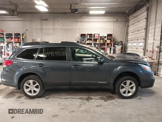 2014 Subaru Outback 2.5i Premium with VIN 4S4BRBDC4E3272518, listed as a IAAI auction lot 41953320 with 145,767 mi miles. Bid and sale history available at carsss.com. Image 13.