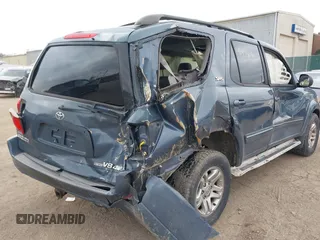 2006 Toyota Sequoia SR5 with VIN 5TDBT44A46S272938, listed as a IAAI auction lot 40974081 with 250,478 mi miles and . Bid and sale history available at DreamBid. Image 6.