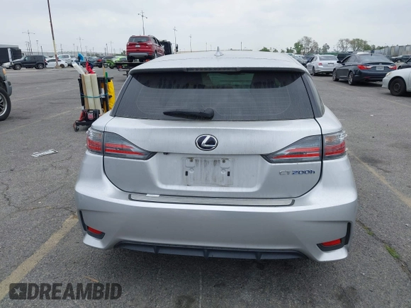 2016 Lexus CT 200h with VIN JTHKD5BH8G2268613, listed as a IAAI auction lot 42034614 with 91,778 mi miles and . Bid and sale history available at carsss.com. Image 17.