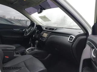 2015 Nissan Rogue SV with VIN 5N1AT2MVXFC816259, listed as a IAAI auction lot 41866356 with 140,913 mi miles. Bid and sale history available at carsss.com. Image 5.