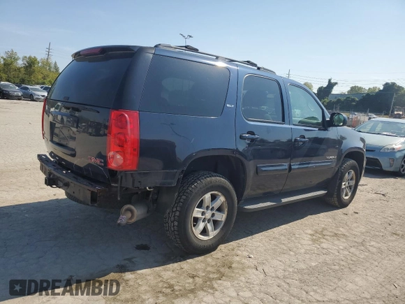 2007 GMC Yukon SLT with VIN 1GKFK13057J345796, listed as a Copart auction lot 71773124 with 218,788 mi miles and Salvage Title. Bid and sale history available at DreamBid. Image 3.