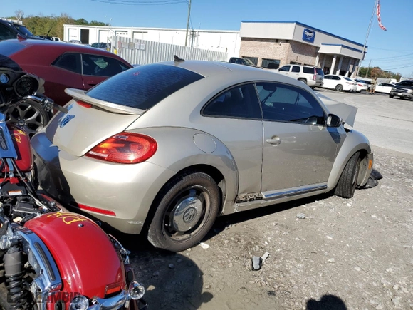 2012 Volkswagen Beetle 2.5L w/Sun/Sound/Nav PZEV with VIN 3VWHP7AT4CM659410, listed as a Copart auction lot 80688104 with 0 mi miles and Salvage Title. Bid and sale history available at carsss.com. Image 3.