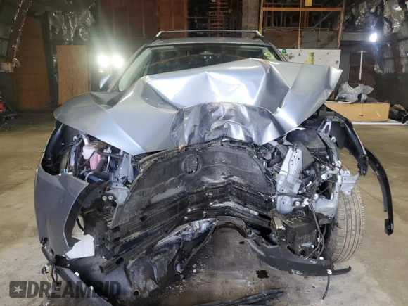 2023 Toyota Corolla Cross LE z VIN 7MUCAABG3PV046333, wystawiony jako Copart lot #52866215 z przebiegiem Nie podano mil oraz Szkoda całkowita • Salvage title. Historia ofert i sprzedaży dostępna na DreamBid. Obrazek 5.