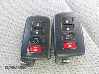 2017 Toyota RAV4 XLE с VIN 2T3WFREV3HW403849, выставлен на аукционе IAAI как лот 41815145 с пробегом 31 233 миль миль и . История ставок и продаж доступна на DreamBid. Изображение 11.