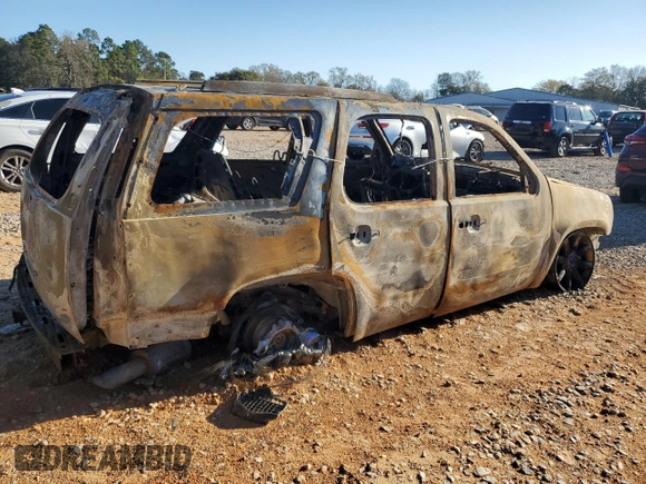 2013 GMC Yukon Denali with VIN 1GKS1EEF0DR308968, listed as a Copart auction lot 48947245 with 0 mi miles and Salvage Title. Bid and sale history available at carsss.com. Image 3.