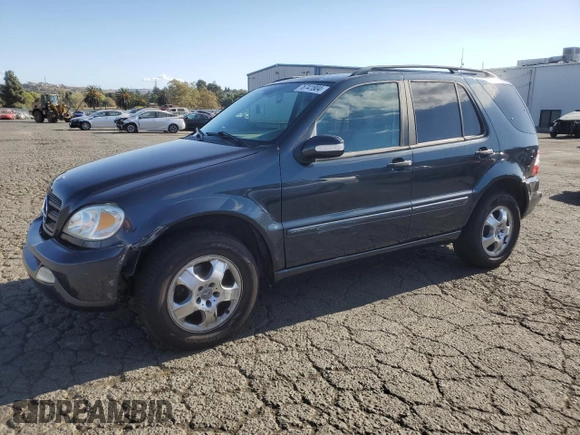 2002 Mercedes-Benz M-Class with VIN 4JGAB54E82A297805, listed as a Copart auction lot 76741804 with 222,776 mi miles and Salvage Title. Bid and sale history available at carsss.com. Image 1.
