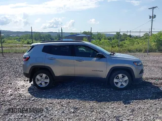 2022 Jeep Compass Latitude с VIN 3C4NJDBB1NT134602, выставлен на аукционе IAAI как лот 42632572 с пробегом 29 755 миль миль и . История ставок и продаж доступна на DreamBid. Изображение 13.