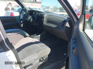 2001 Ford Explorer XLT с VIN 1FMZU73E91ZA04178, выставлен на аукционе IAAI как лот 41925686 с пробегом 202 302 миль миль и . История ставок и продаж доступна на DreamBid. Изображение 5.