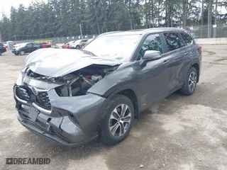 2023 Toyota Highlander Hybrid XLE with VIN 5TDKBRCH2PS122939, listed as a IAAI auction lot 41825321 with 118,283 mi miles. Bid and sale history available at carsss.com. Image 2.