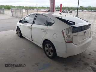 2010 Toyota Prius II z VIN JTDKN3DUXA5187681, wystawiony jako IAAI lot #41977212 z przebiegiem 128 929 mil mil oraz . Historia ofert i sprzedaży dostępna na DreamBid. Obrazek 3.