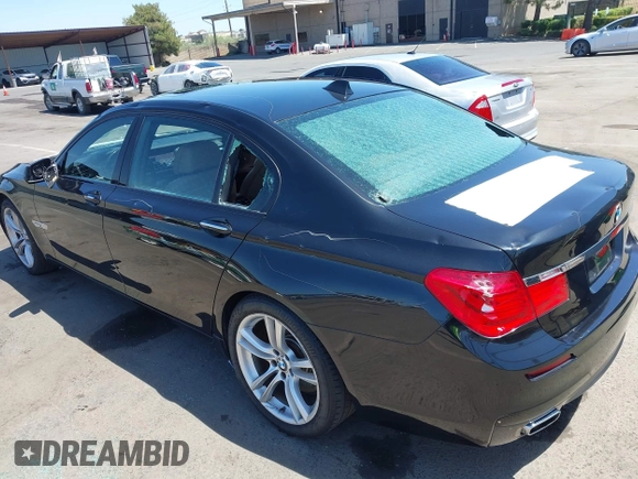 2011 BMW 7 Series 750Li с VIN WBAKB8C5XBCY64531, выставлен на аукционе IAAI как лот 42350009 с пробегом 113 893 миль миль и . История ставок и продаж доступна на DreamBid. Изображение 6.