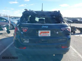 2018 Jeep Compass Limited with VIN 3C4NJDCB9JT245729, listed as a IAAI auction lot 41274769 with 75,167 mi miles. Bid and sale history available at carsss.com. Image 16.