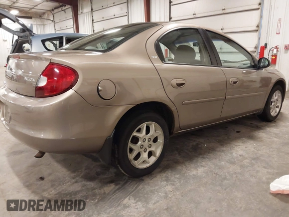 2000 Dodge Neon Highline with VIN 1B3ES46C9YD773497, listed as a IAAI auction lot 41890890 with 106,889 mi miles and . Bid and sale history available at carsss.com. Image 4.