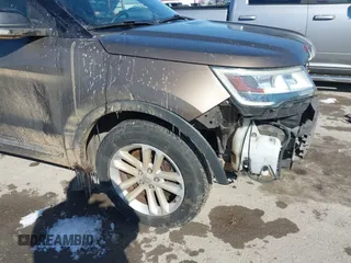 2016 Ford Explorer XLT with VIN 1FM5K7D80GGA43226, listed as a IAAI auction lot 41624298 with 173,649 mi miles. Bid and sale history available at carsss.com. Image 17.