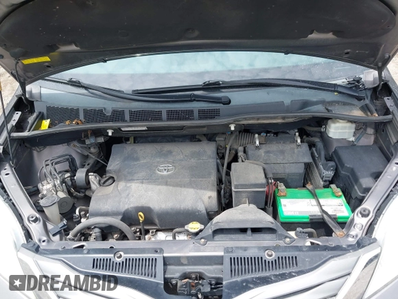 2012 Toyota Sienna XLE AAS with VIN 5TDYK3DC0CS199104, listed as a IAAI auction lot 42439665 with 252,187 mi miles and . Bid and sale history available at DreamBid. Image 10.