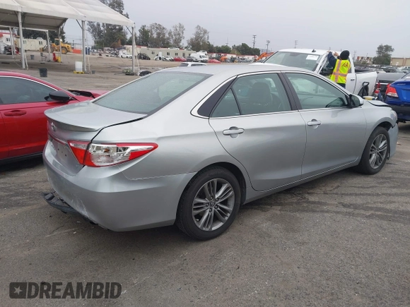 2015 Toyota Camry XLE z VIN 4T1BF1FK2FU484448, wystawiony jako IAAI lot #41798583 z przebiegiem 84 985 mil mil oraz . Historia ofert i sprzedaży dostępna na DreamBid. Obrazek 4.