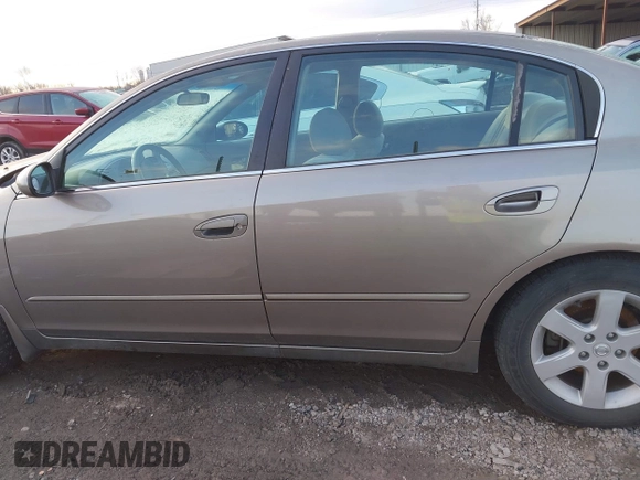 2004 Nissan Altima S with VIN 1N4AL11D44C168527, listed as a IAAI auction lot 41320562 with 94,803 mi miles. Bid and sale history available at carsss.com. Image 15.