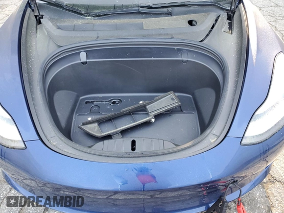 2019 Tesla Model 3 Mid Range z VIN 5YJ3E1EA2KF476194, wystawiony jako Copart lot #51140115 z przebiegiem Nie podano mil oraz Szkoda całkowita • Salvage title. Historia ofert i sprzedaży dostępna na DreamBid. Obrazek 11.