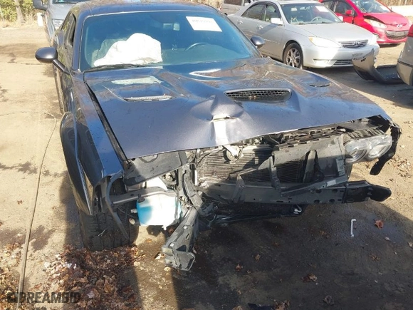 2019 Dodge Challenger R/T Scat Pack with VIN 2C3CDZFJ6KH529252, listed as a IAAI auction lot 40849993 with 1 mi miles. Bid and sale history available at carsss.com. Image 6.