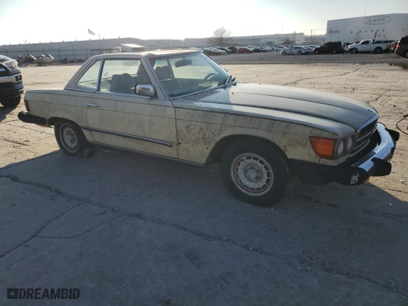 1981 Mercedes-Benz 380 Series 380SL with VIN WDBBA45A2BB007133, listed as a Copart auction lot 85577044 with NaN miles and Clean Title. Bid and sale history available at carsss.com. Image 4.