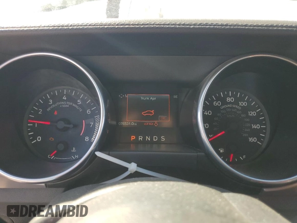 2018 Ford Mustang EcoBoost Premium z VIN 1FATP8UH4J5142658, wystawiony jako Copart lot #61258255 z przebiegiem 76 531 mil mil oraz Szkoda całkowita • Salvage title. Historia ofert i sprzedaży dostępna na DreamBid. Obrazek 9.