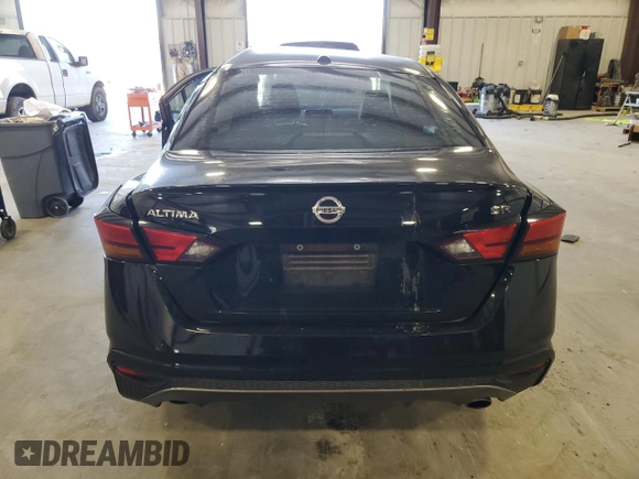 2019 Nissan Altima SR with VIN 1N4BL4CV0KC207218, listed as a Copart auction lot 49117405 with 109,191 mi miles and Salvage Title. Bid and sale history available at DreamBid. Image 6.