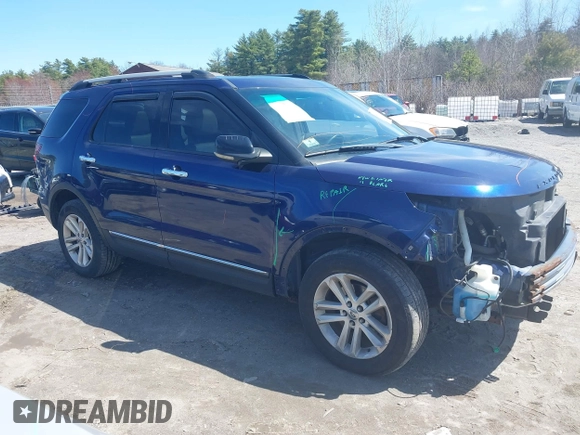 2011 Ford Explorer XLT with VIN 1FMHK8D82BGA29212, listed as a IAAI auction lot 42033218 with 197,999 mi miles and . Bid and sale history available at carsss.com. Image 13.